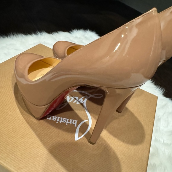Christian Louboutin Bianca 140mm Pumps - Picture 10 of 12